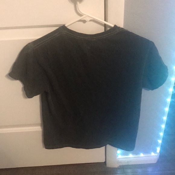 T-shirt never worn. - Picture 2 of 3